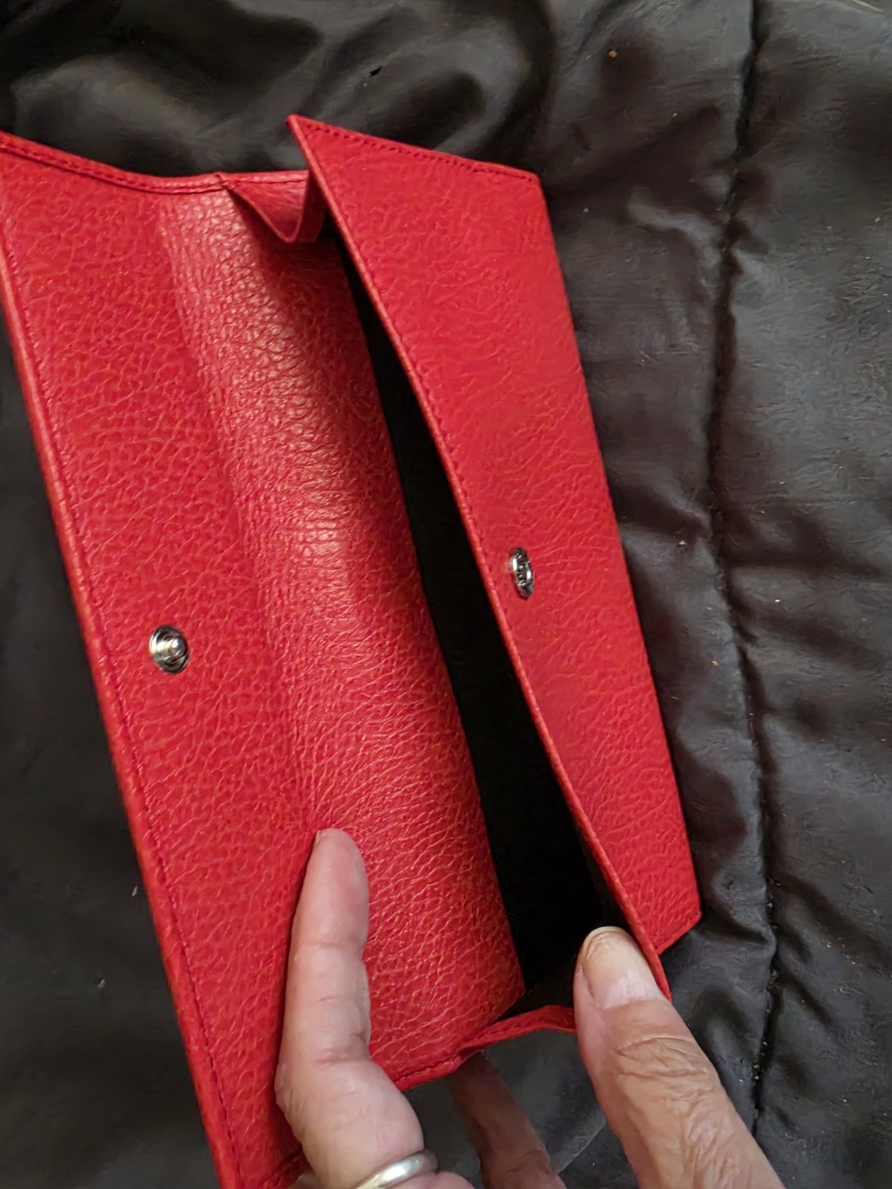 AUTHENTIC Gucci Red Leather Continental Wallet - Picture 7 of 8